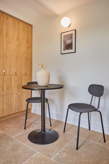 Terre Ugo - Studio Campagne Aixoise #6 Aix-en-Provence Bagian luar foto